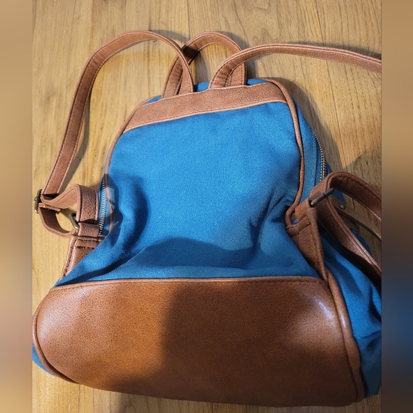 Catchfly Go Your Own Way Faith Collection backpack - Picture 12 of 12